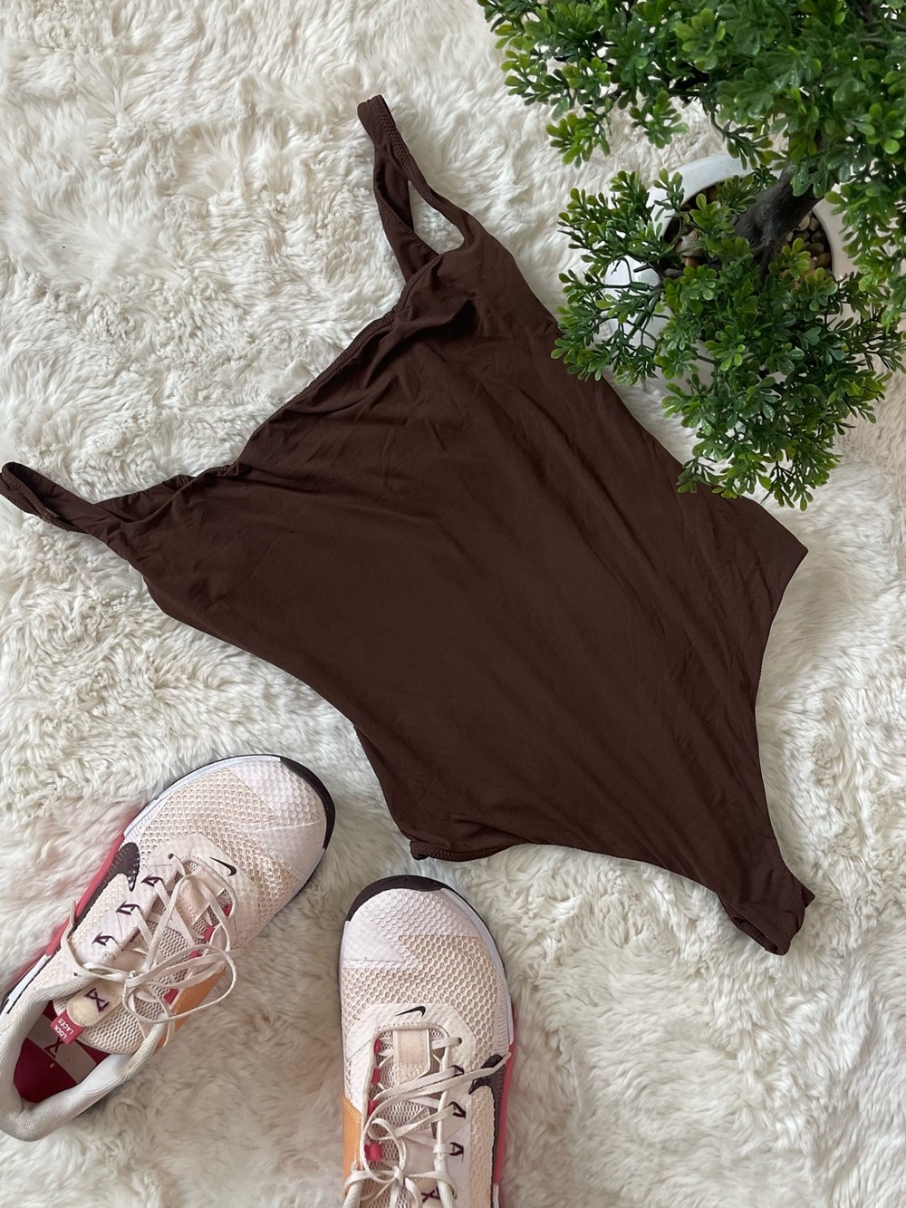 Skims Fits Everybody Square Neck Bodysuit Brown M